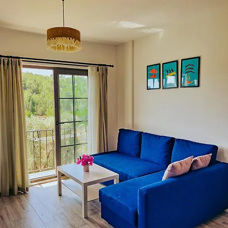 Aparthotel Kargi *